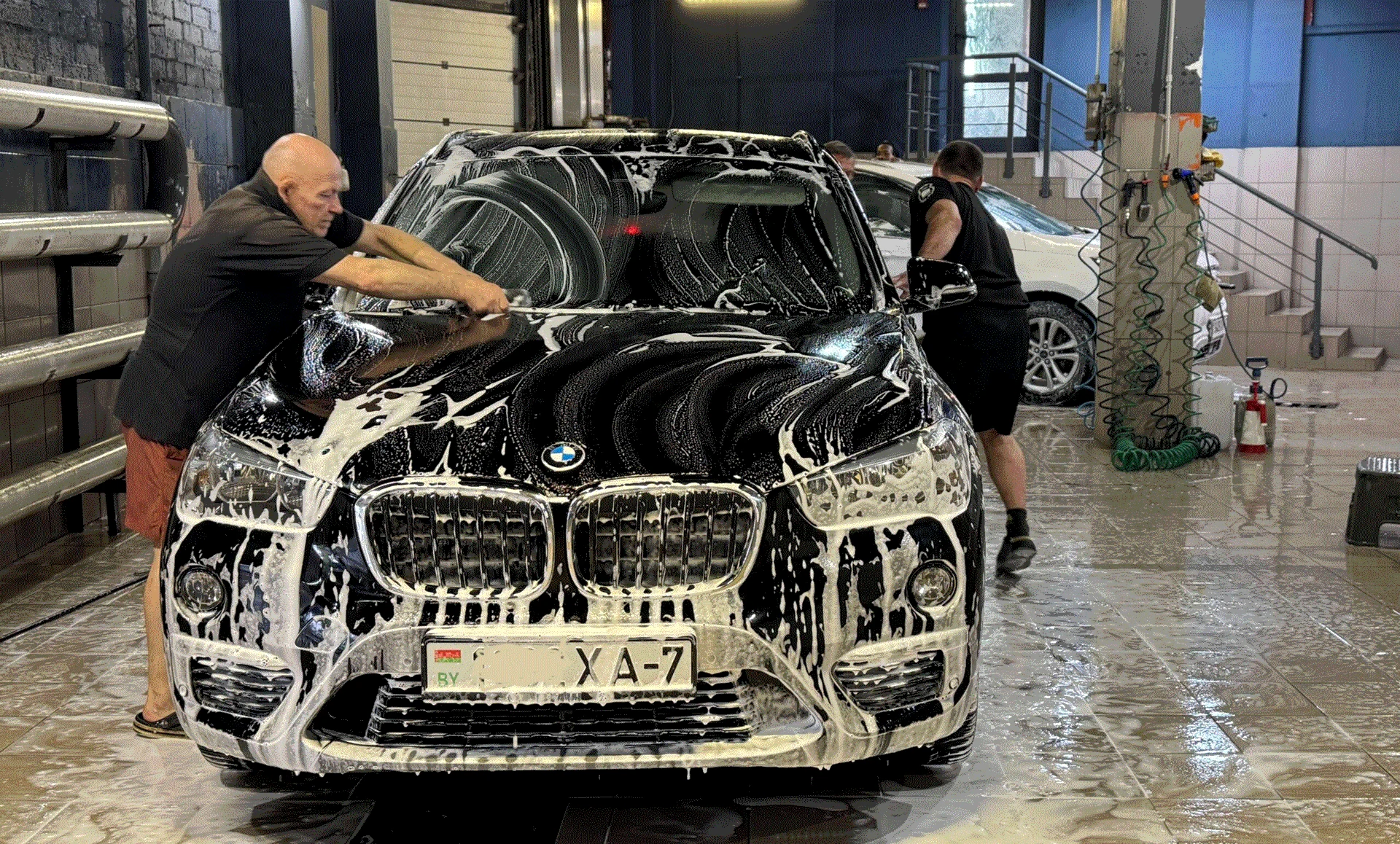 Реальная фотография мойки BMW с сайта Saniembar